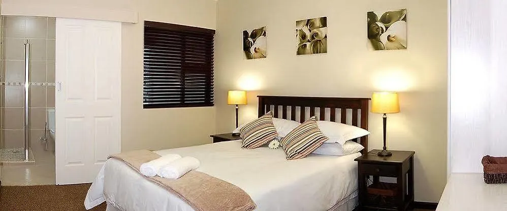 Lalapanzi Guest Lodge Port Elizabeth 4*,
